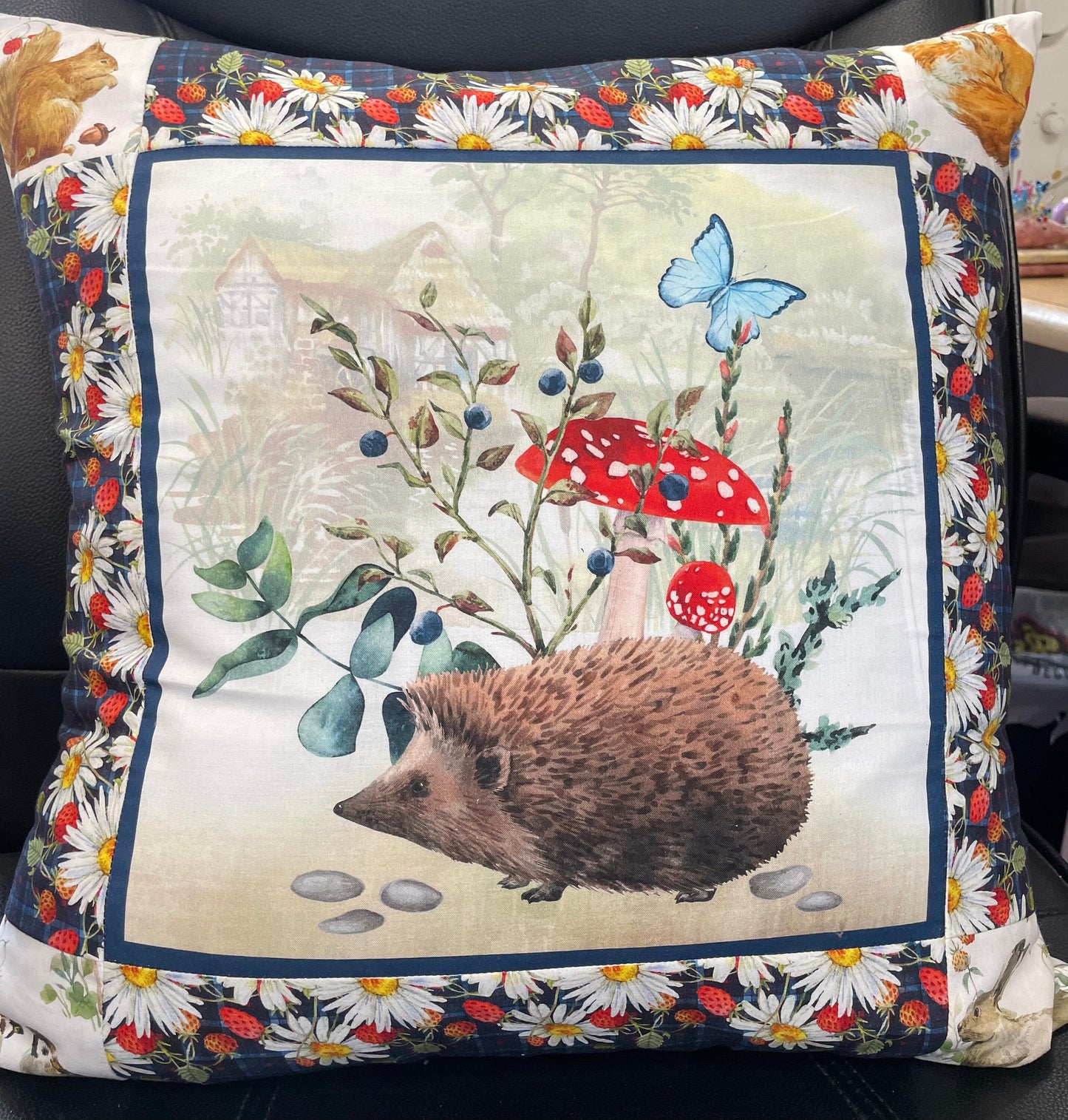Hedghog Hollow Quilt and Pillow Kit